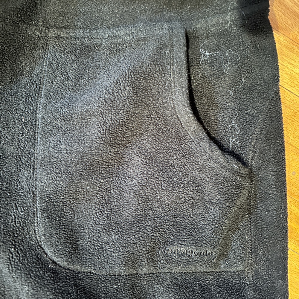 Low rise Patagonia fleece pants